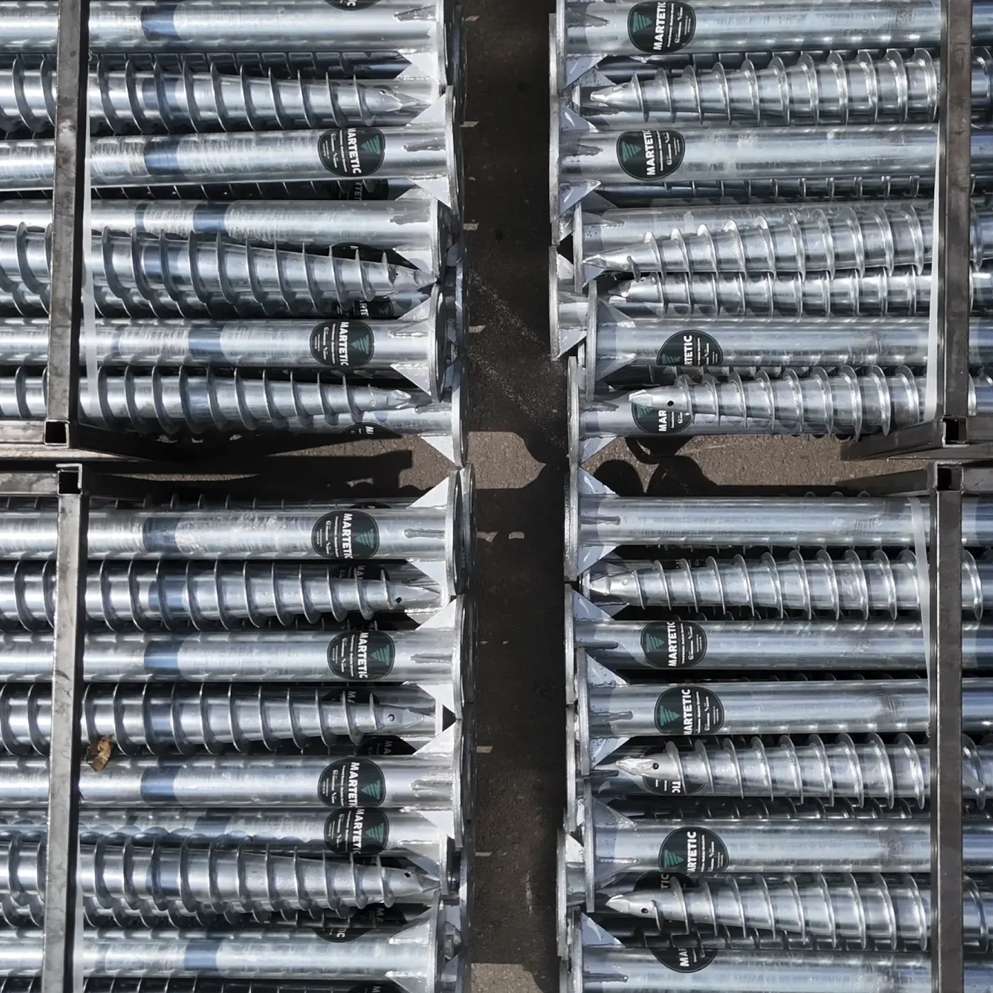 MARTETIC hot-dip galvanised foundation screws, ready for use